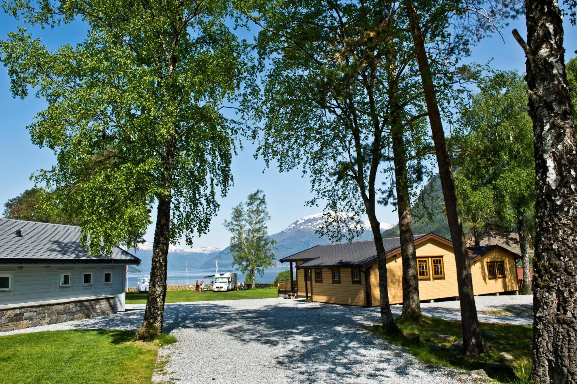 Kinsarvik Camping Hotel Екстериор снимка