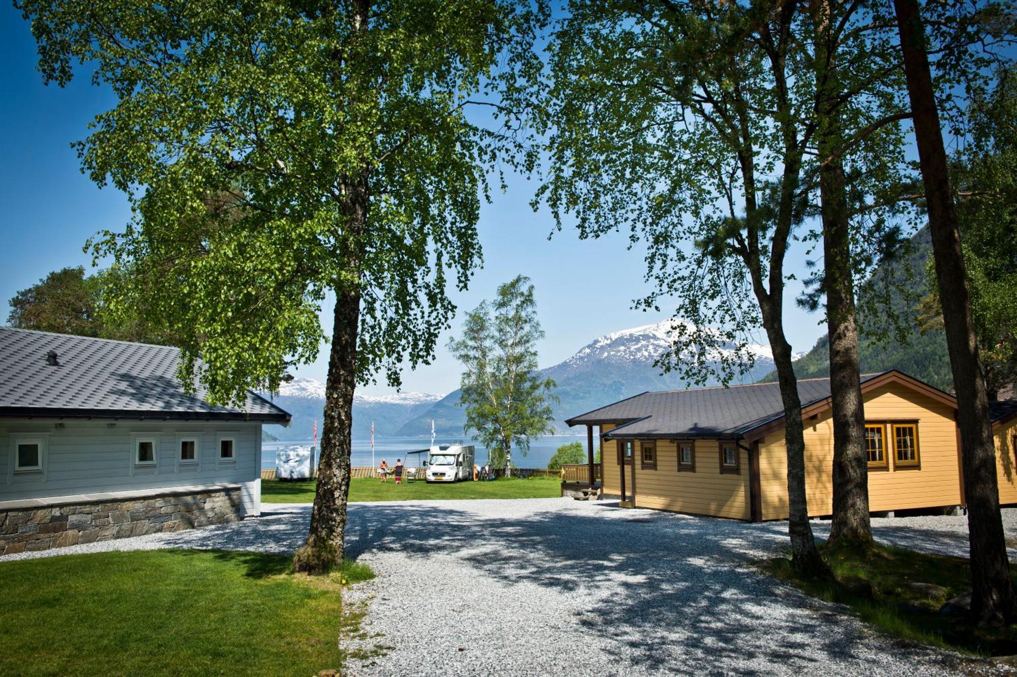 Kinsarvik Camping Hotel Екстериор снимка